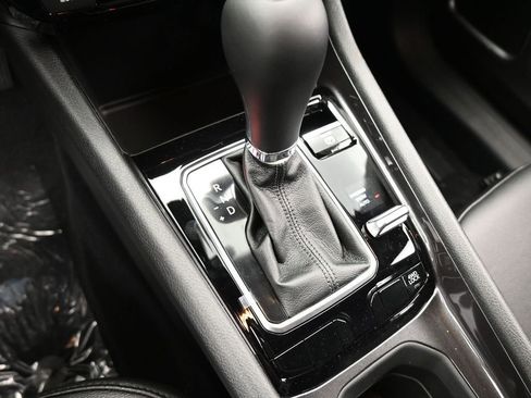 Used 2025 Jeep Compass Latitude image 25