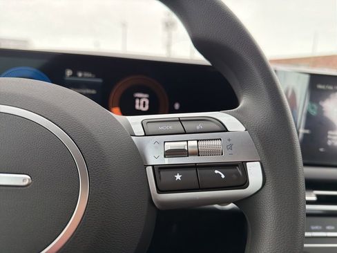 New 2026 Hyundai Tucson SE image 32