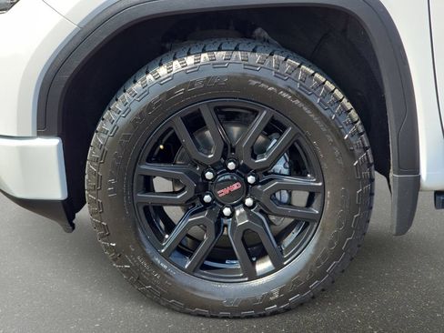 Used 2020 GMC Sierra 1500 Elevation w/ Elevation Value Package AWD/4WD image 34