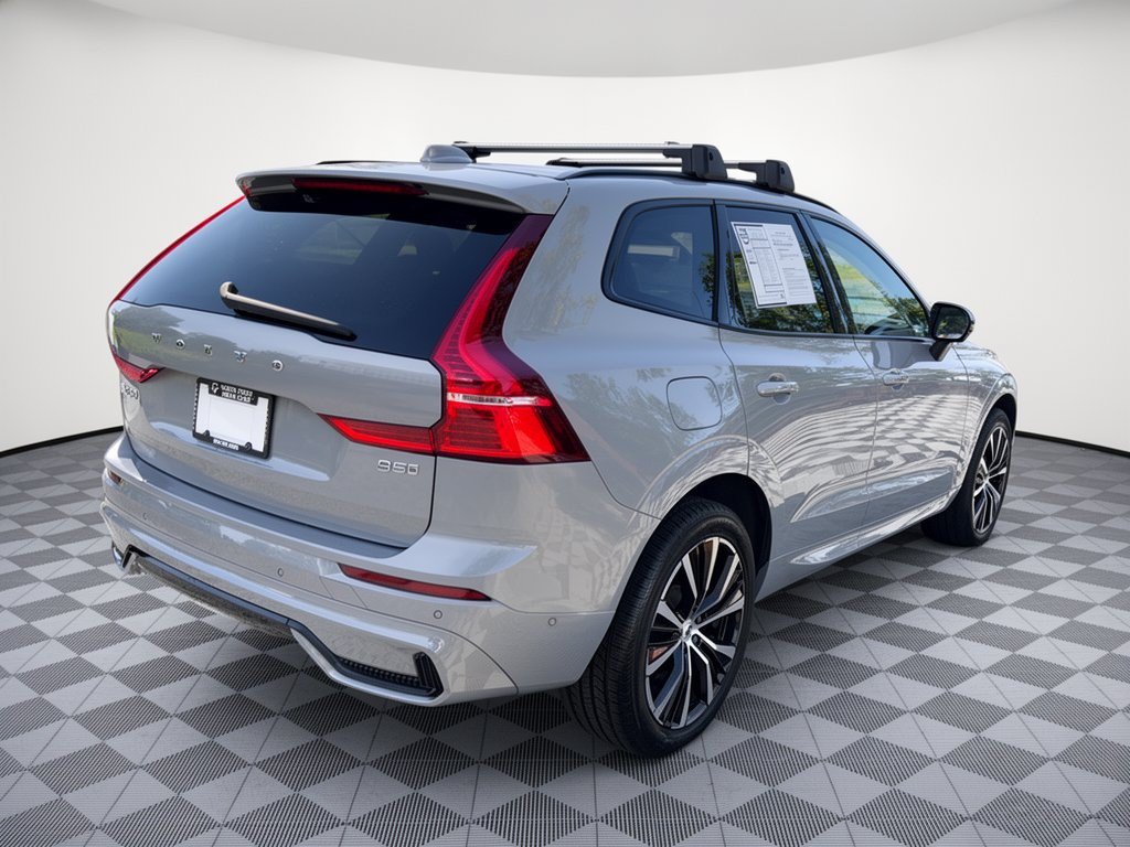 Certified 2024 Volvo XC60 B5 Plus AWD/4WD image 9