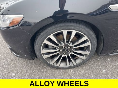 Used 2019 Lincoln Continental Reserve image 10