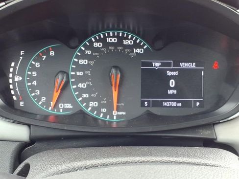 Used 2020 Chevrolet Trax LT w/ LT Convenience Package image 26