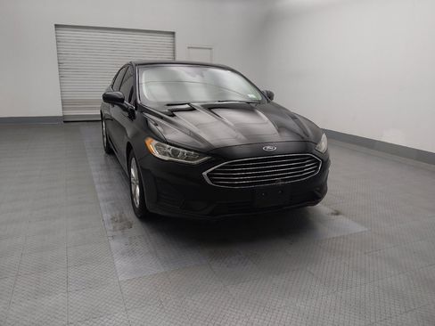 Used 2019 Ford Fusion SE image 14