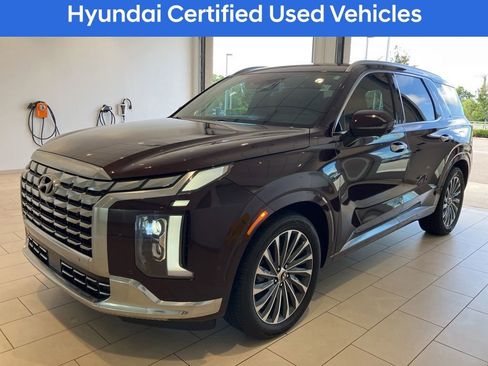 Used 2024 Hyundai Palisade Calligraphy FWD image 3