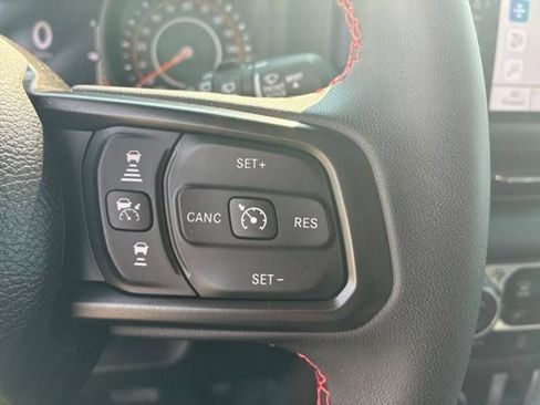 Used 2024 Jeep Wrangler Rubicon w/ Technology Group AWD/4WD image 13