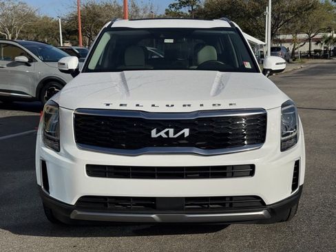 Certified 2022 Kia Telluride EX w/ Towing Package image 7