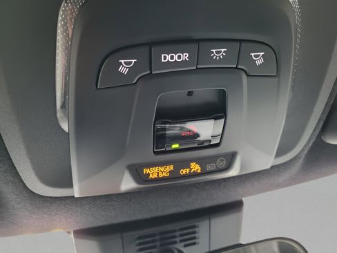 Certified 2025 Toyota Corolla SE image 24