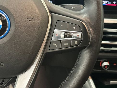 Used 2023 BMW i4 eDrive35 w/ Premium Package RWD image 28