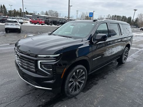 New 2026 Chevrolet Suburban High Country image 12