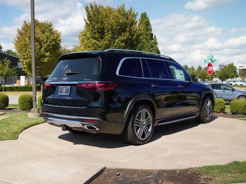 Certified 2026 Mercedes-Benz GLS 450 4MATIC image 8