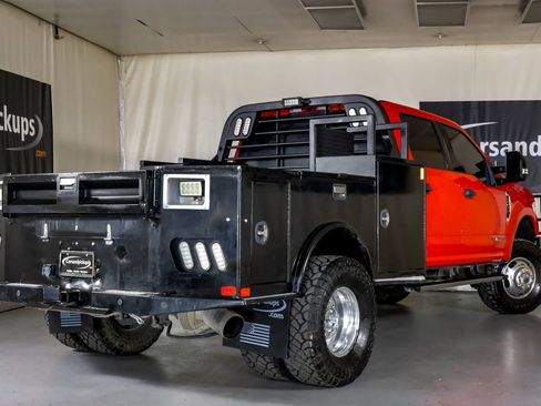 Used 2020 Ford F350 XLT w/ XLT Value Package image 8