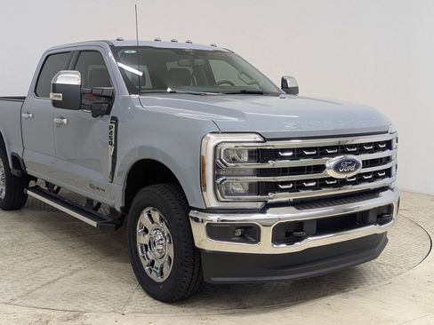New 2026 Ford F250 Lariat w/ Chrome Package image 6