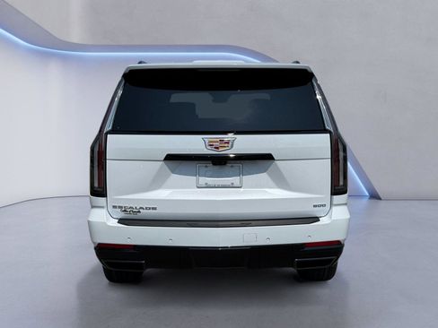 New 2026 Cadillac Escalade ESV Sport AWD/4WD image 4