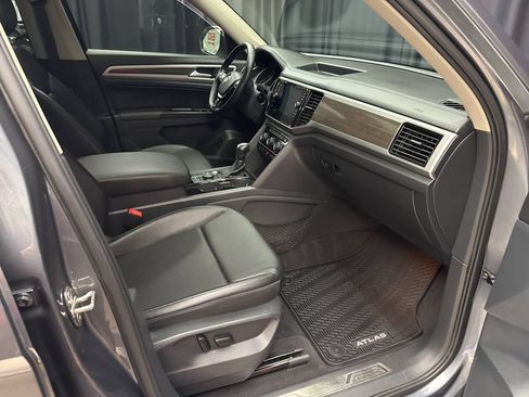 Used 2018 Volkswagen Atlas SEL AWD/4WD image 33