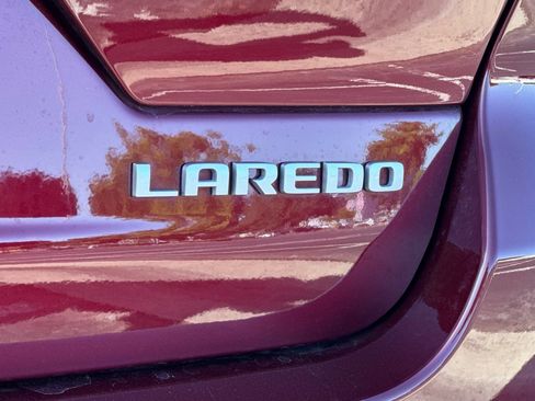 Used 2025 Jeep Grand Cherokee Laredo X w/ Luxury Tech Group I RWD image 51