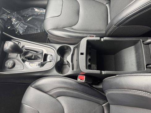 Certified 2022 Jeep Cherokee Limited image 23