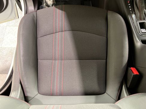 Used 2022 Chevrolet Equinox RS image 21