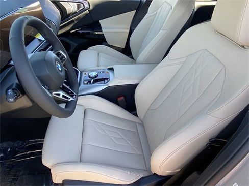 New 2026 BMW X3 xDrive30 w/ M Sport Package image 19