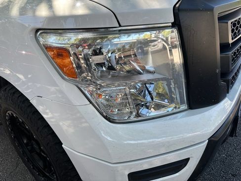 Used 2021 Nissan Titan S RWD image 8