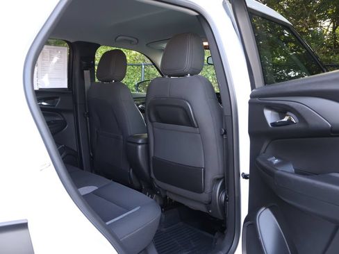Used 2024 Chevrolet TrailBlazer LT w/ Convenience Package AWD/4WD image 49