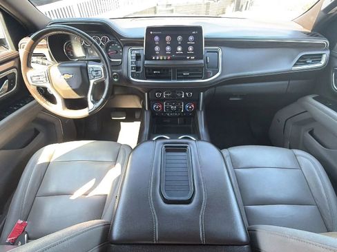 Used 2021 Chevrolet Suburban LT w/ Luxury Package AWD/4WD image 38