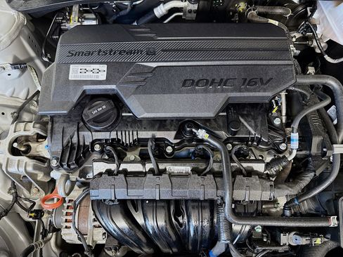 Used 2023 Hyundai Elantra SEL w/ Preferred Accessory Package image 39