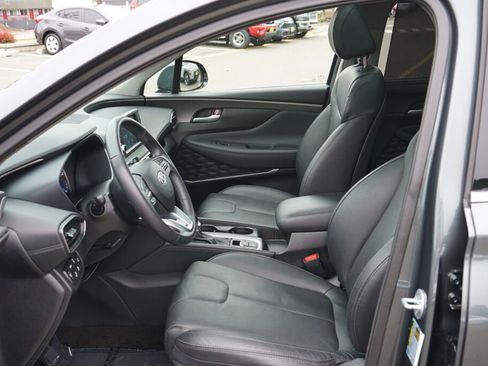 Used 2019 Hyundai Santa Fe Limited image 16