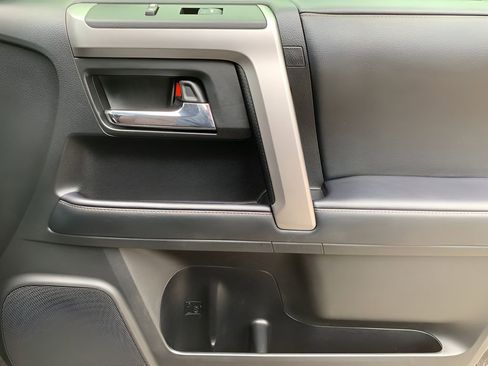 Used 2021 Toyota 4Runner Limited image 22