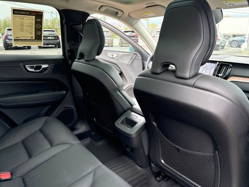 Certified 2023 Volvo XC60 B5 Plus AWD/4WD image 42