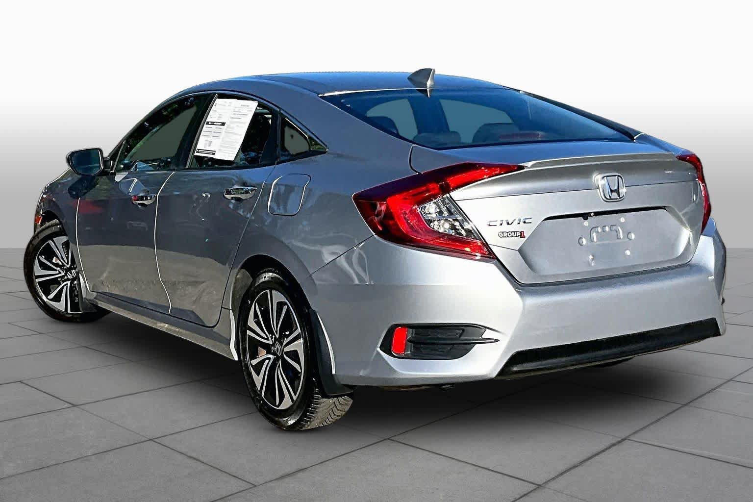 Used 2017 Honda Civic EX-T image 12