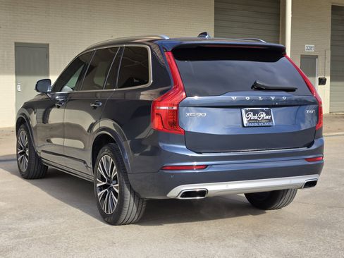Used 2021 Volvo XC90 T6 Momentum w/ Protection Package Premier image 8