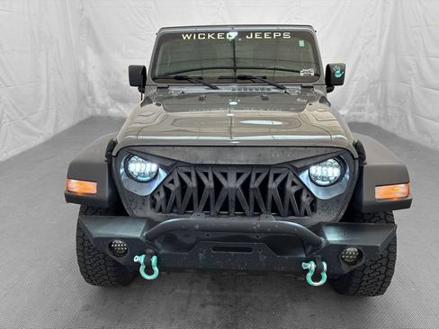 Used 2020 Jeep Wrangler Unlimited Sport S AWD/4WD image 2