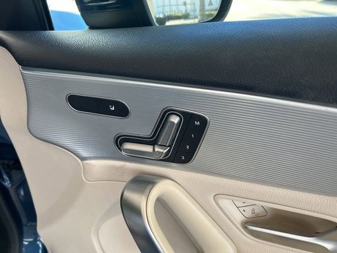 Used 2021 Mercedes-Benz A 220 image 23