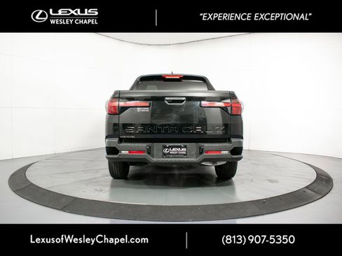 Used 2025 Hyundai Santa Cruz SEL FWD image 7