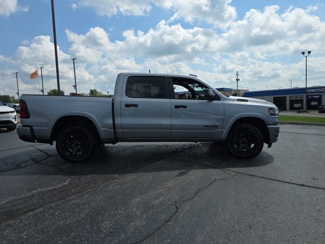 Used 2025 RAM 1500 Big Horn AWD/4WD image 9