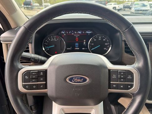 Used 2024 Ford Expedition Max Limited image 16