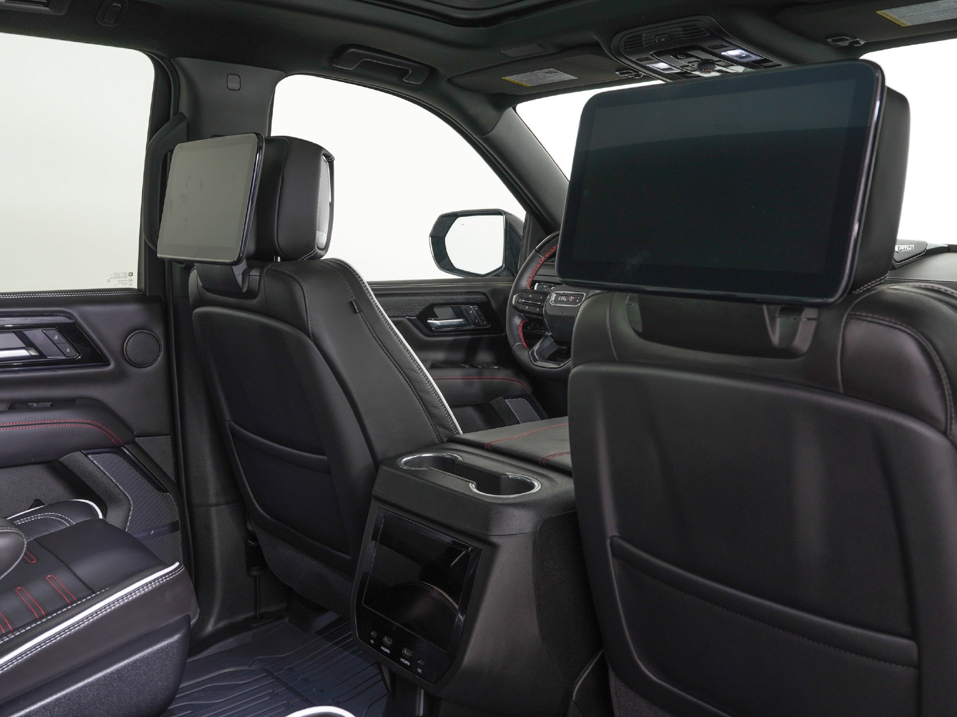 Used 2026 GMC Yukon XL AT4 Ultimate w/ LPO, Floor Liner Package AWD/4WD image 10