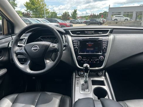 Certified 2024 Nissan Murano SV w/ SV Midnight Edition Package FWD image 15