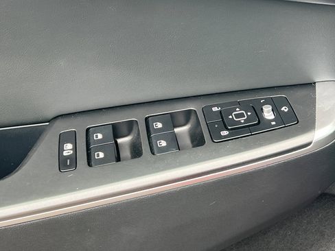 Certified 2024 Kia EV6 Light image 13