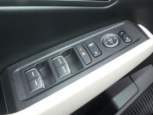 Used 2023 Honda Accord EX-L image 21