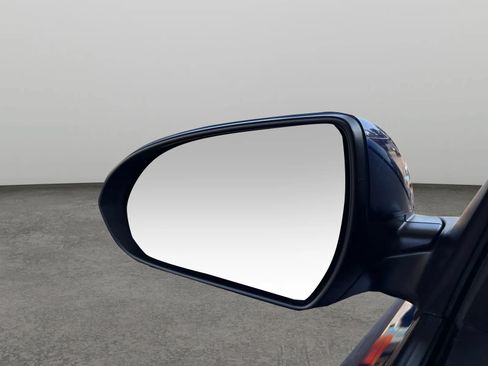 Used 2017 Hyundai Elantra SE FWD image 30