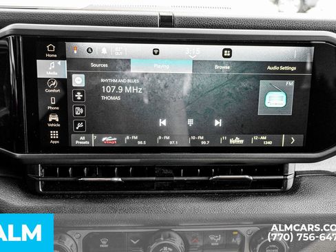 Used 2024 Jeep Wrangler Sport S image 41