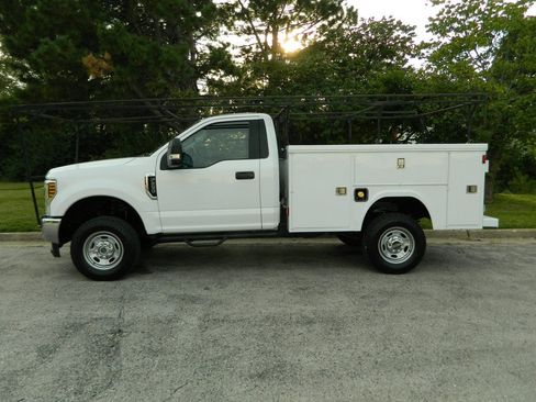 Used 2019 Ford F250 XL w/ XL Value Package AWD/4WD image 4