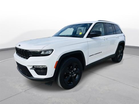 Used 2023 Jeep Grand Cherokee Limited w/ Luxury Tech Group II image 36