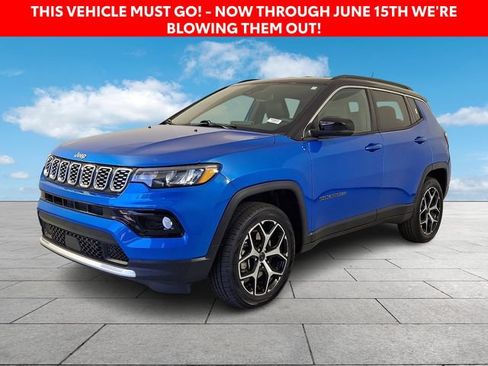 Used 2025 Jeep Compass Limited AWD/4WD image 4