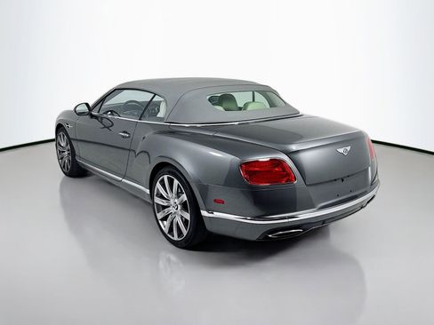 Used 2018 Bentley Continental GT image 3