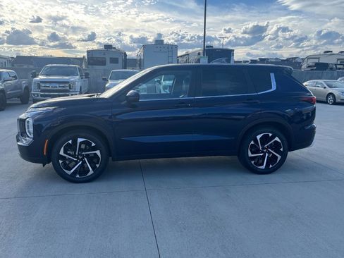 Used 2022 Mitsubishi Outlander SE image 6