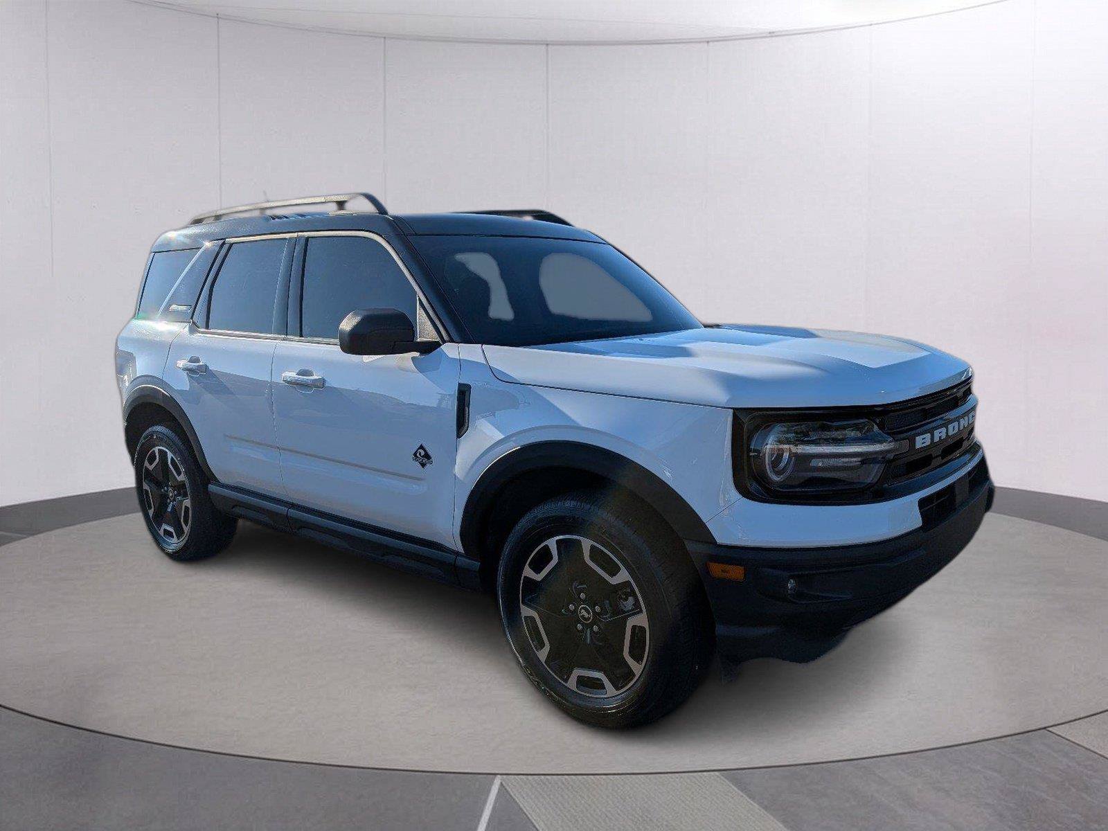 Used 2024 Ford Bronco Sport Outer Banks w/ Tech Package AWD/4WD image 9