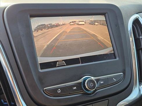 Used 2022 Chevrolet Equinox LT FWD image 14