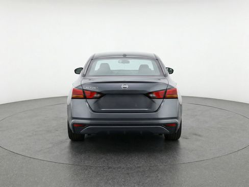 Used 2025 Nissan Altima 2.5 SV FWD image 7